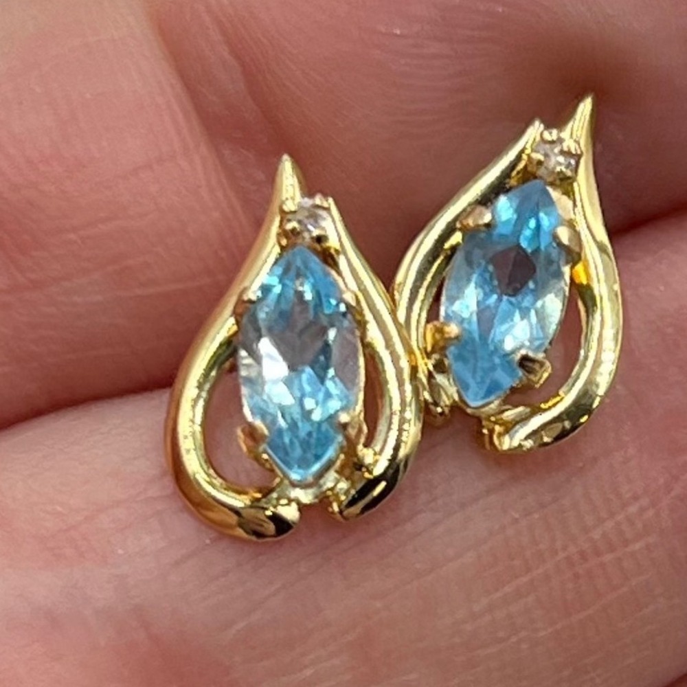 Carla 14k Yellow Gold Blue Topaz Marquise Cut Prong Stud Diamond Earrings 1.2g